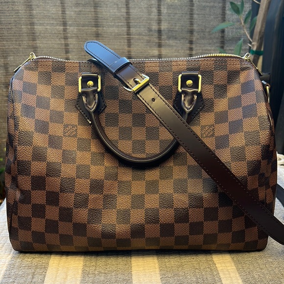 Louis Vuitton
SPEEDY BANDOULIÈRE 30 - Picture 1 of 16